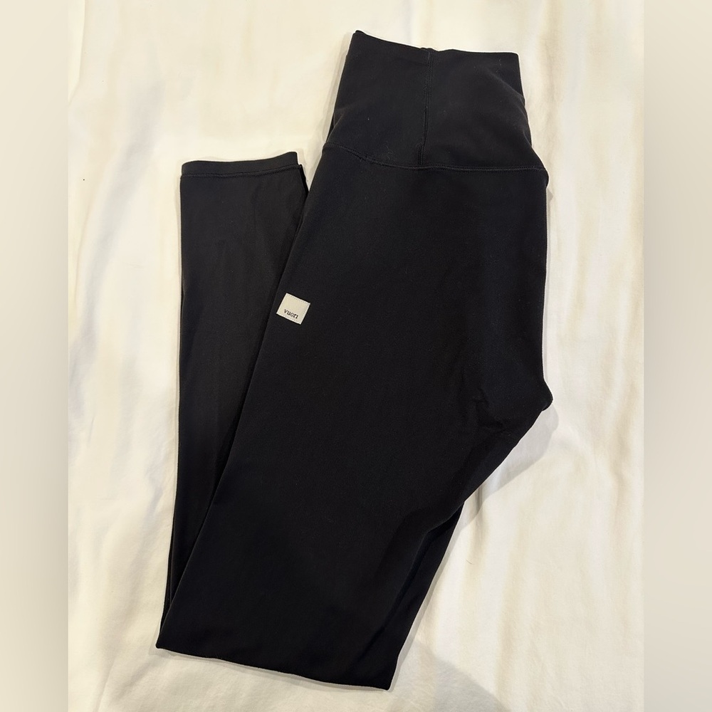 Women’s Vuori All the Feels black leggings sz S